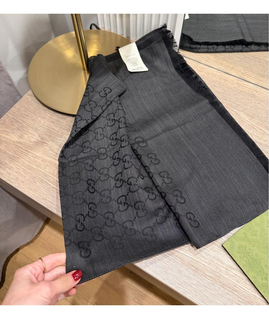 GUCCI Серый шерстяной платок, фото 2