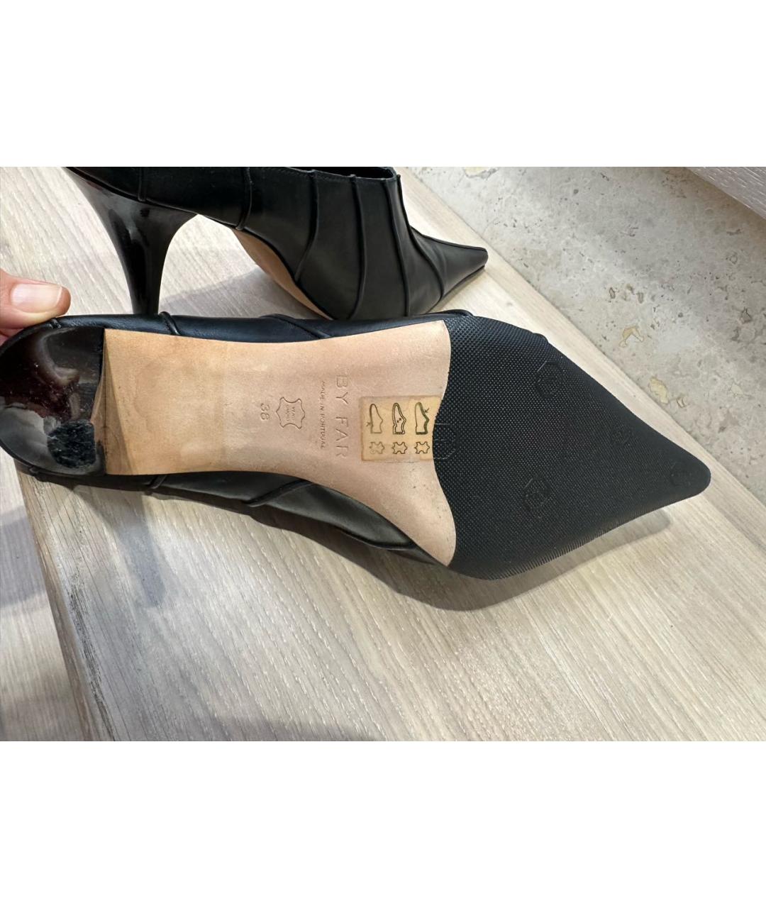 BY FAR Черные кожаные мюли, фото 4