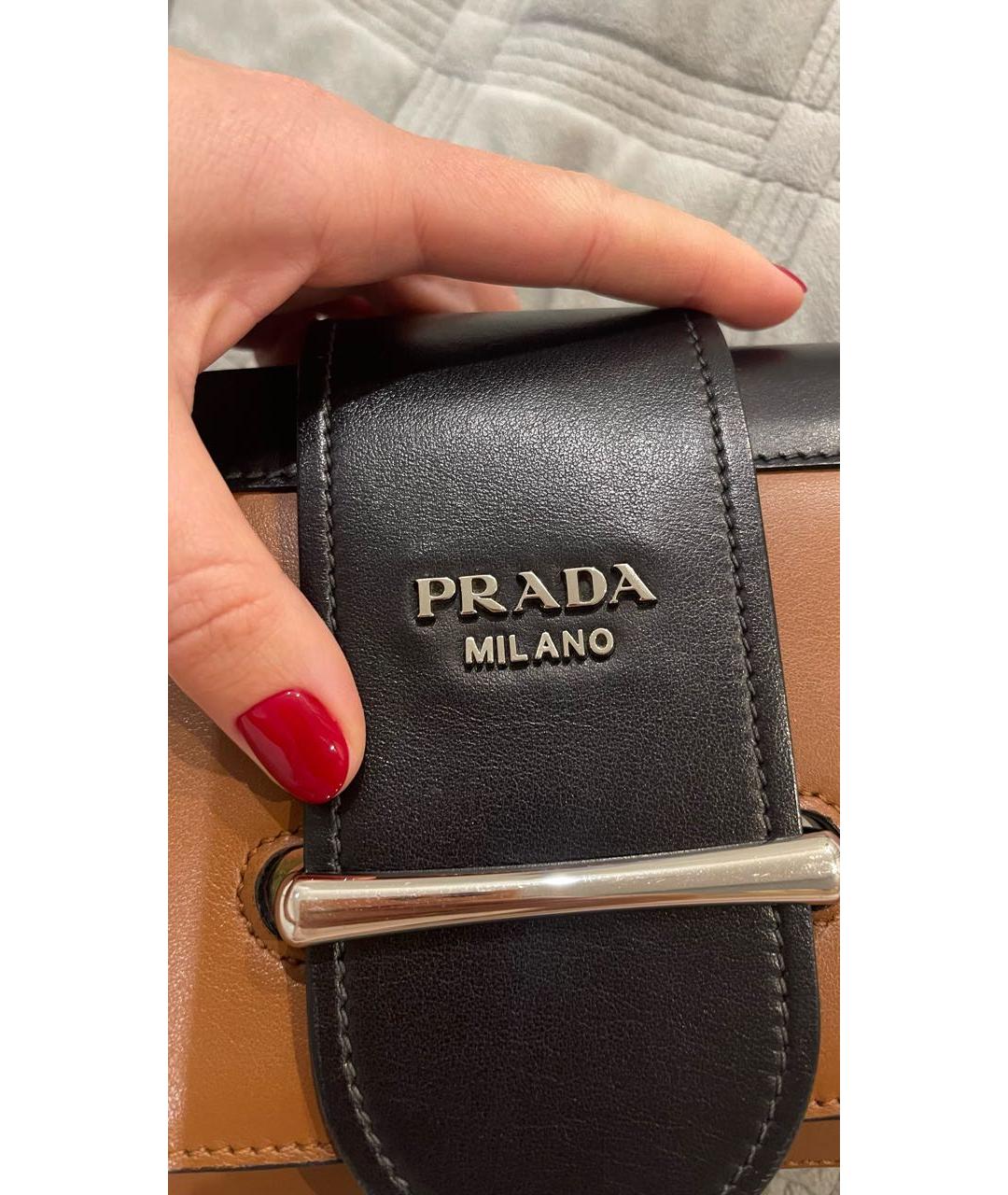 PRADA Коричневая кожаная сумка с короткими ручками, фото 5