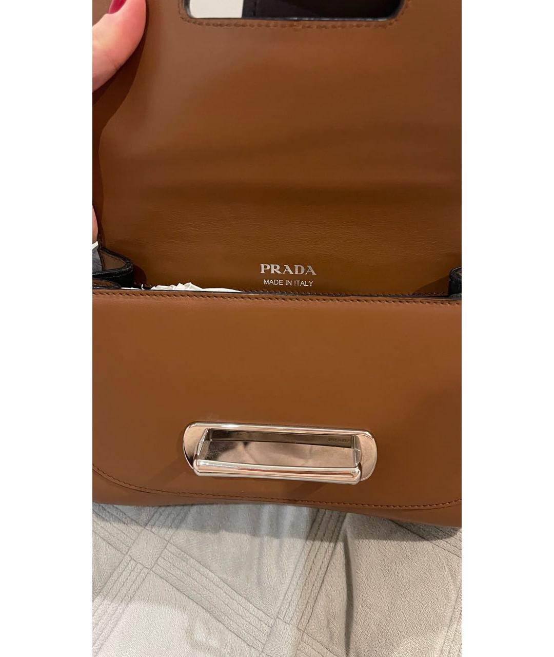PRADA Коричневая кожаная сумка с короткими ручками, фото 6