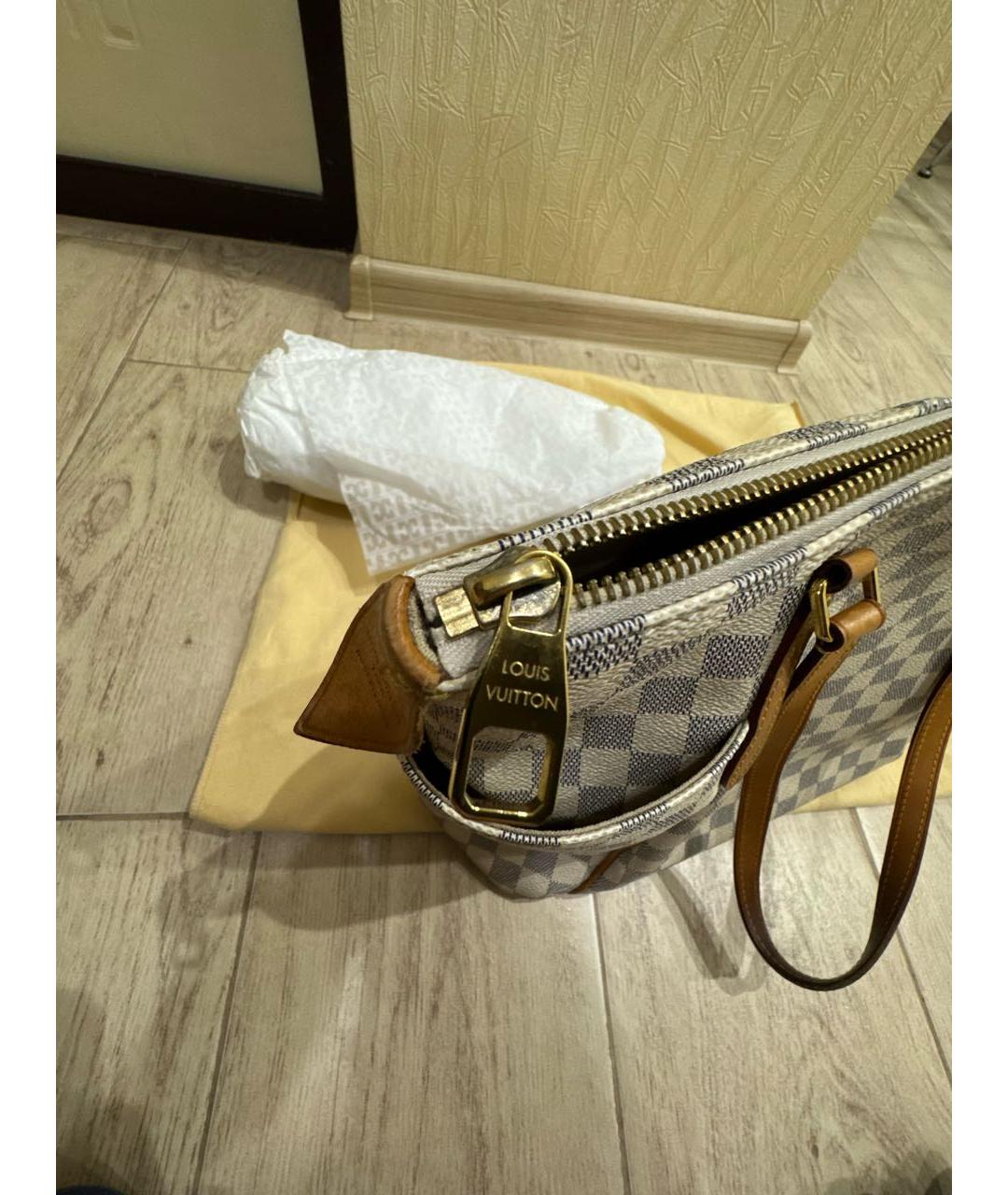 LOUIS VUITTON Бежевая кожаная сумка тоут, фото 6