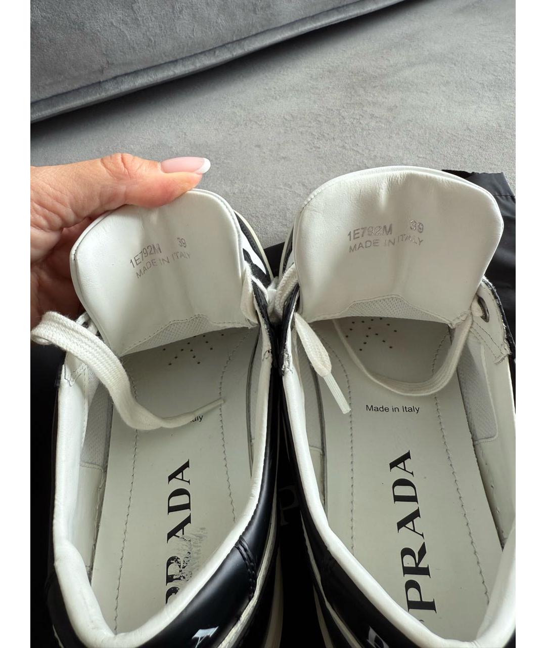 PRADA Белые кожаные кеды, фото 3