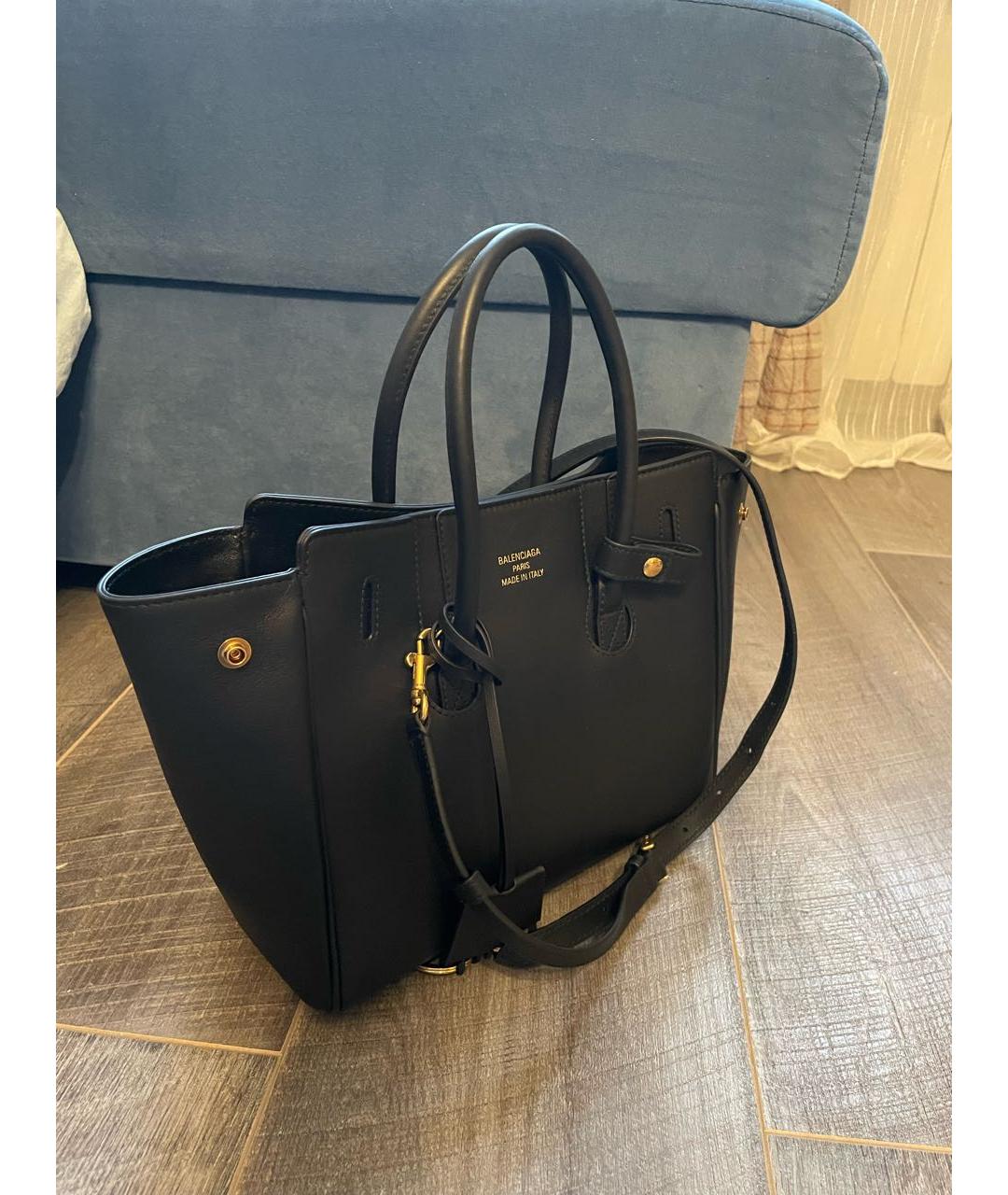 BALENCIAGA Черная кожаная сумка через плечо, фото 2
