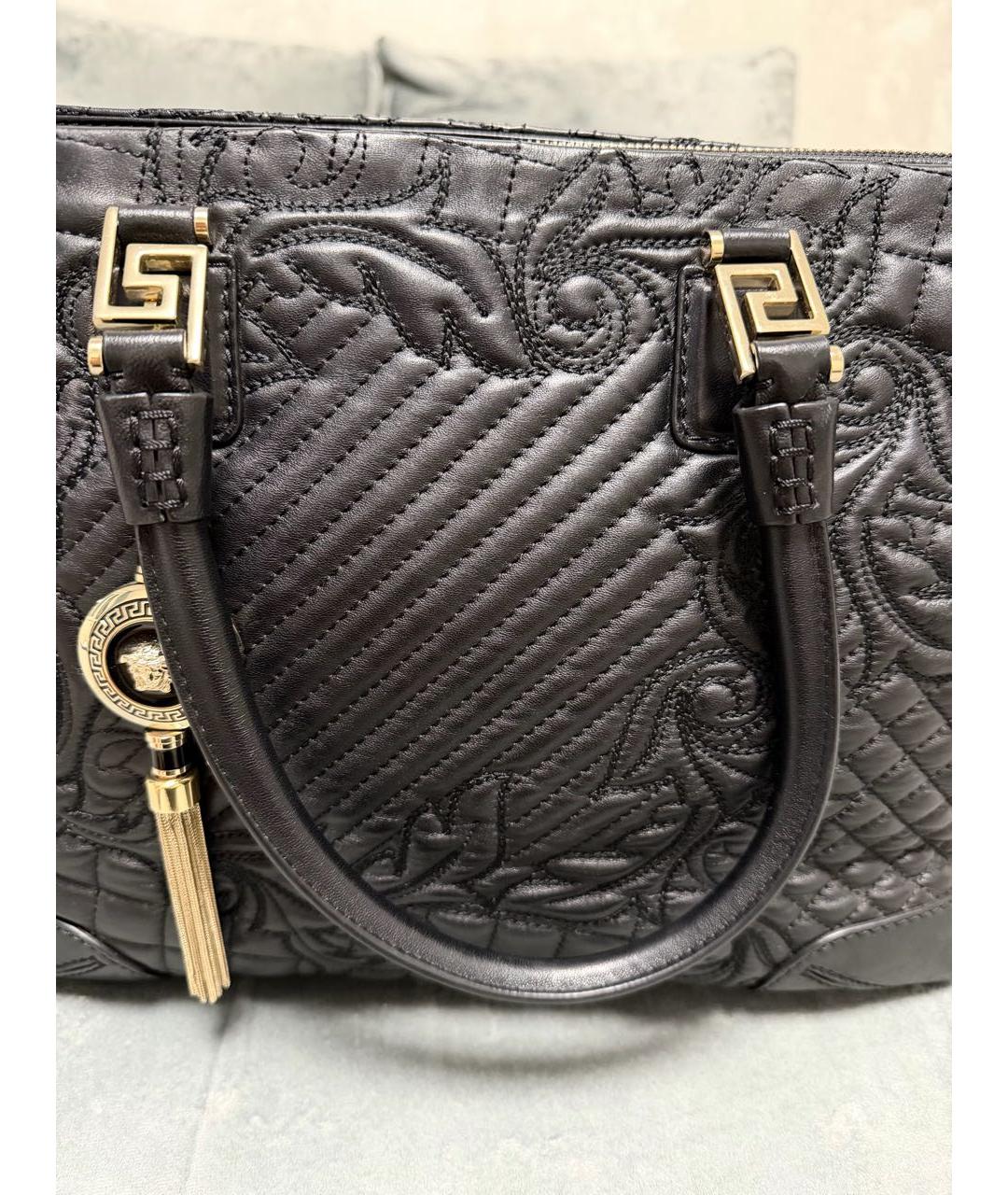 VERSACE Черная кожаная сумка с короткими ручками, фото 6