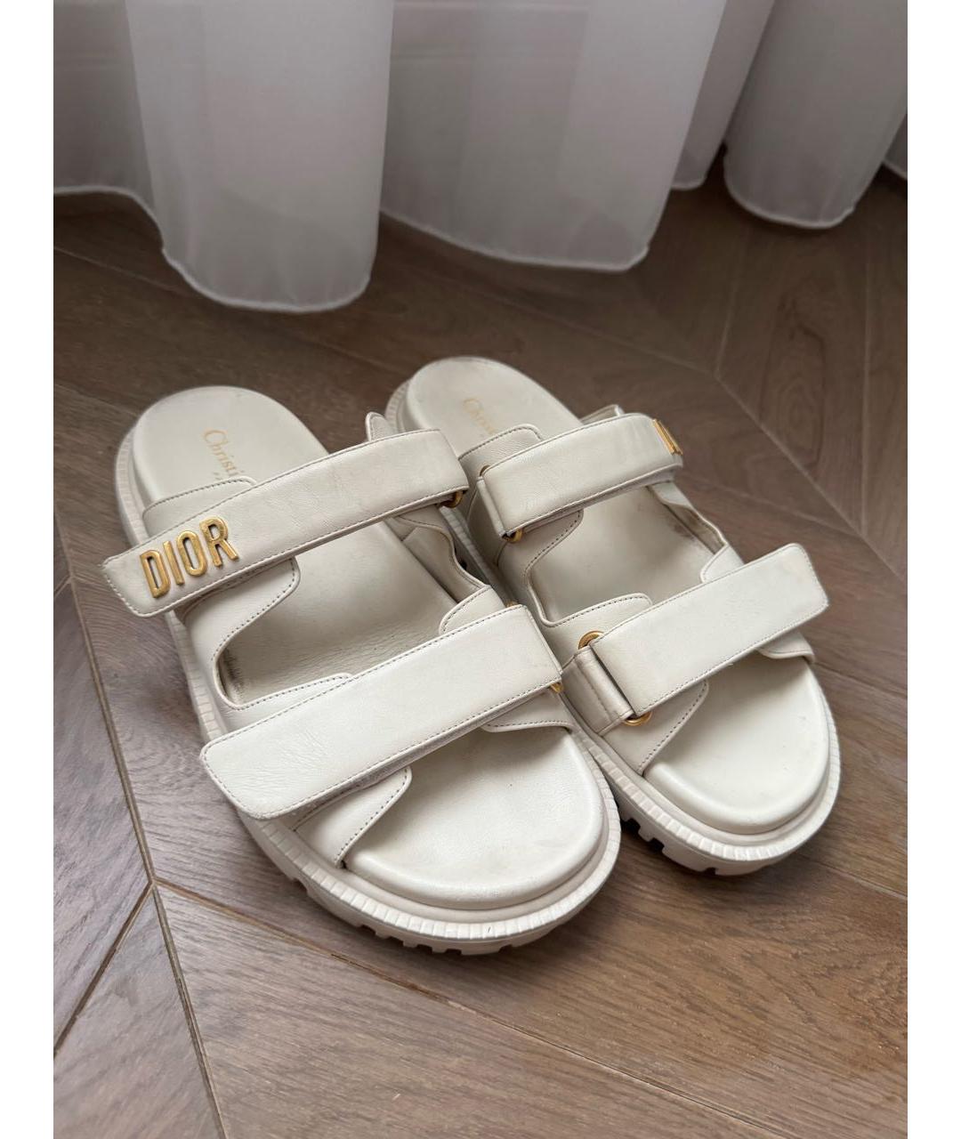 CHRISTIAN DIOR Бежевые кожаные сандалии, фото 2