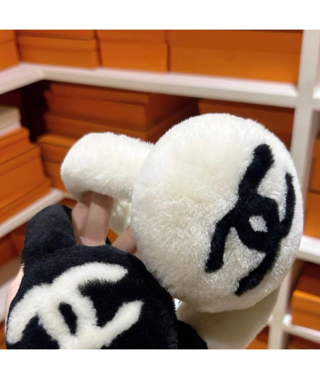 CHANEL Белые наушники, фото 2