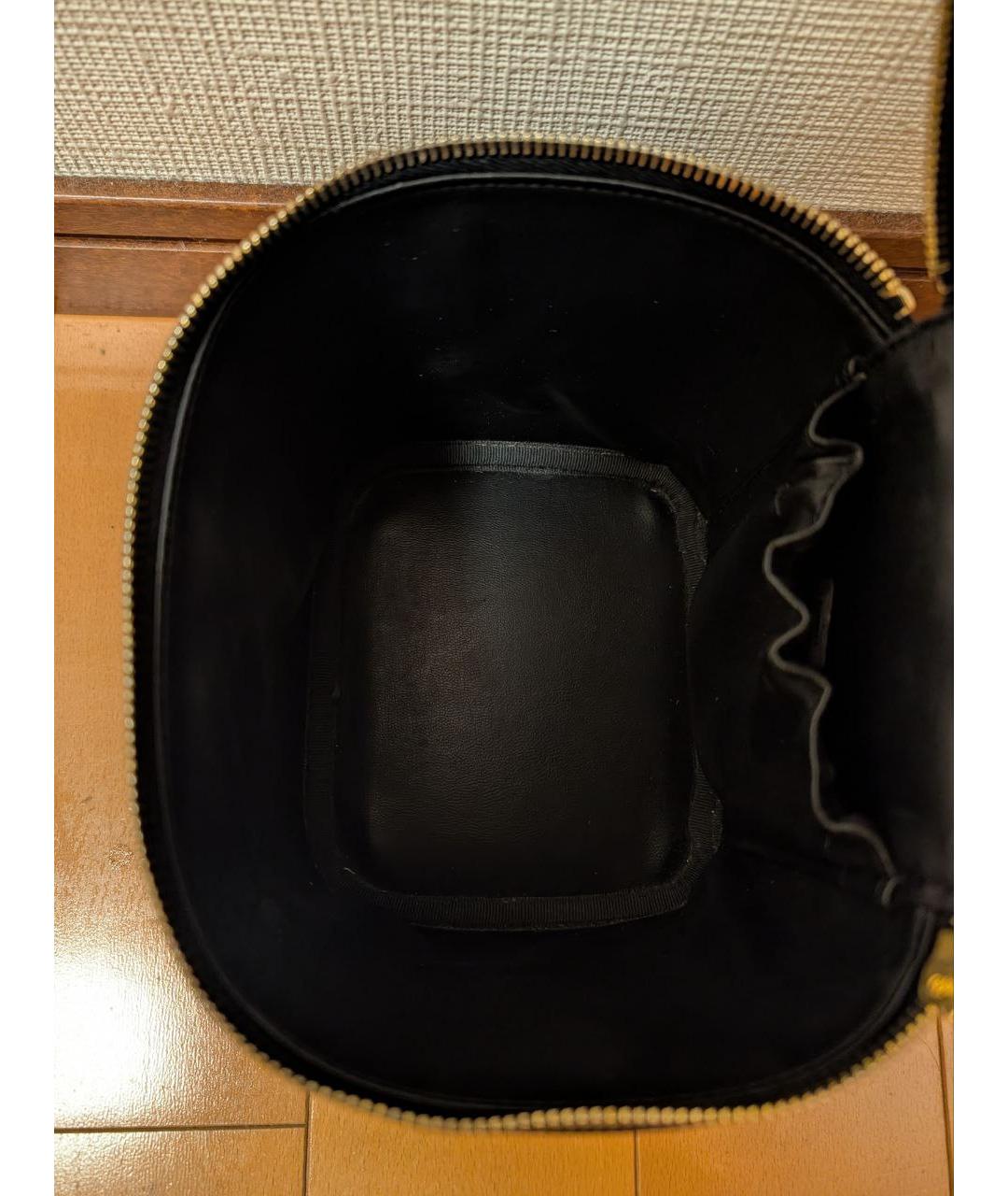 CHANEL Черная кожаная косметичка, фото 8