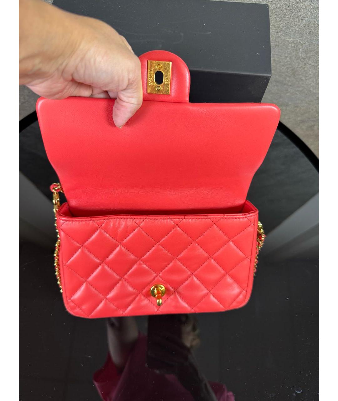 CHANEL Коралловая кожаная сумка через плечо, фото 4