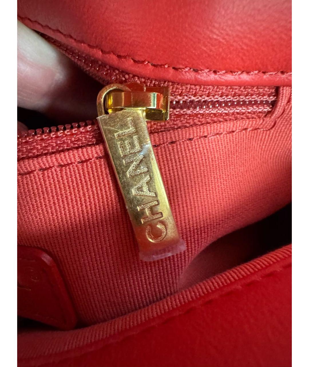 CHANEL Коралловая кожаная сумка через плечо, фото 7