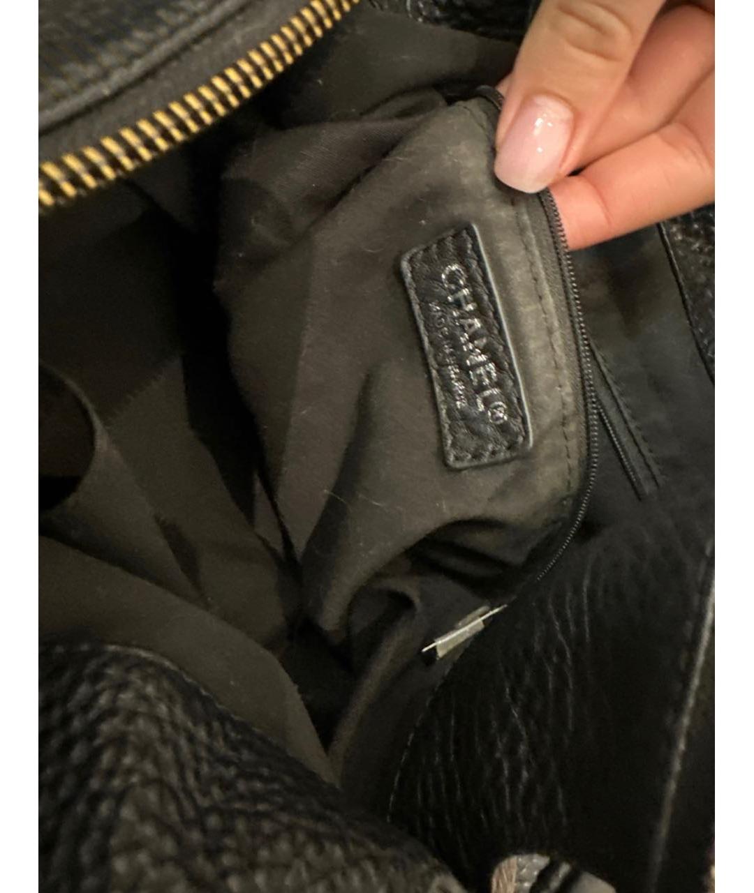 CHANEL Черная кожаная сумка тоут, фото 5