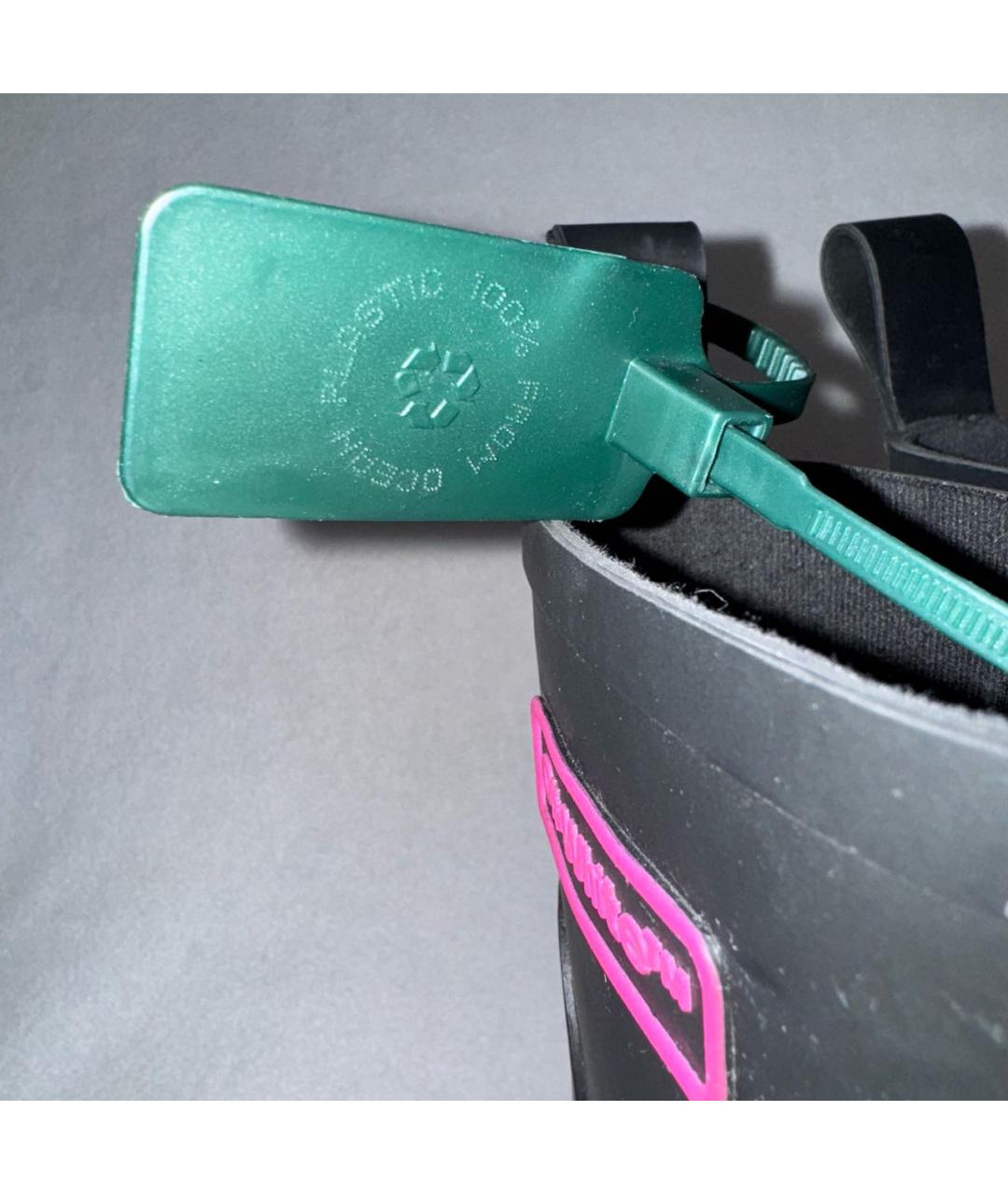 OFF-WHITE Черные резиновые высокие ботинки, фото 6