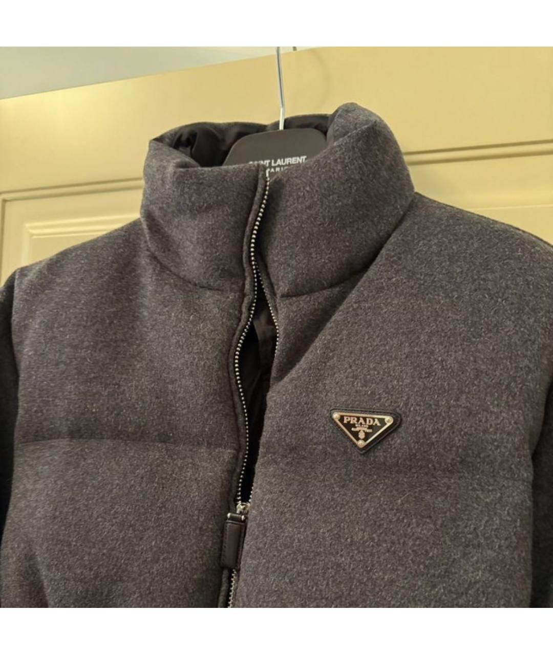 PRADA Черный полиэстеровый пуховик, фото 3