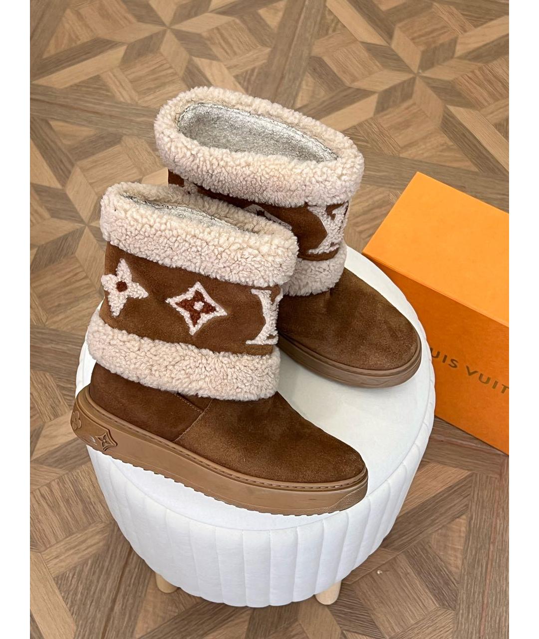 LOUIS VUITTON Коричневые замшевые ботинки, фото 6
