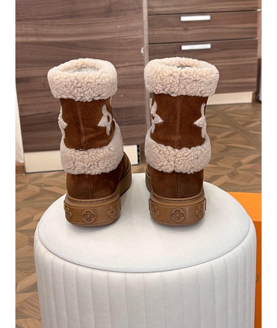 LOUIS VUITTON Коричневые замшевые ботинки, фото 4