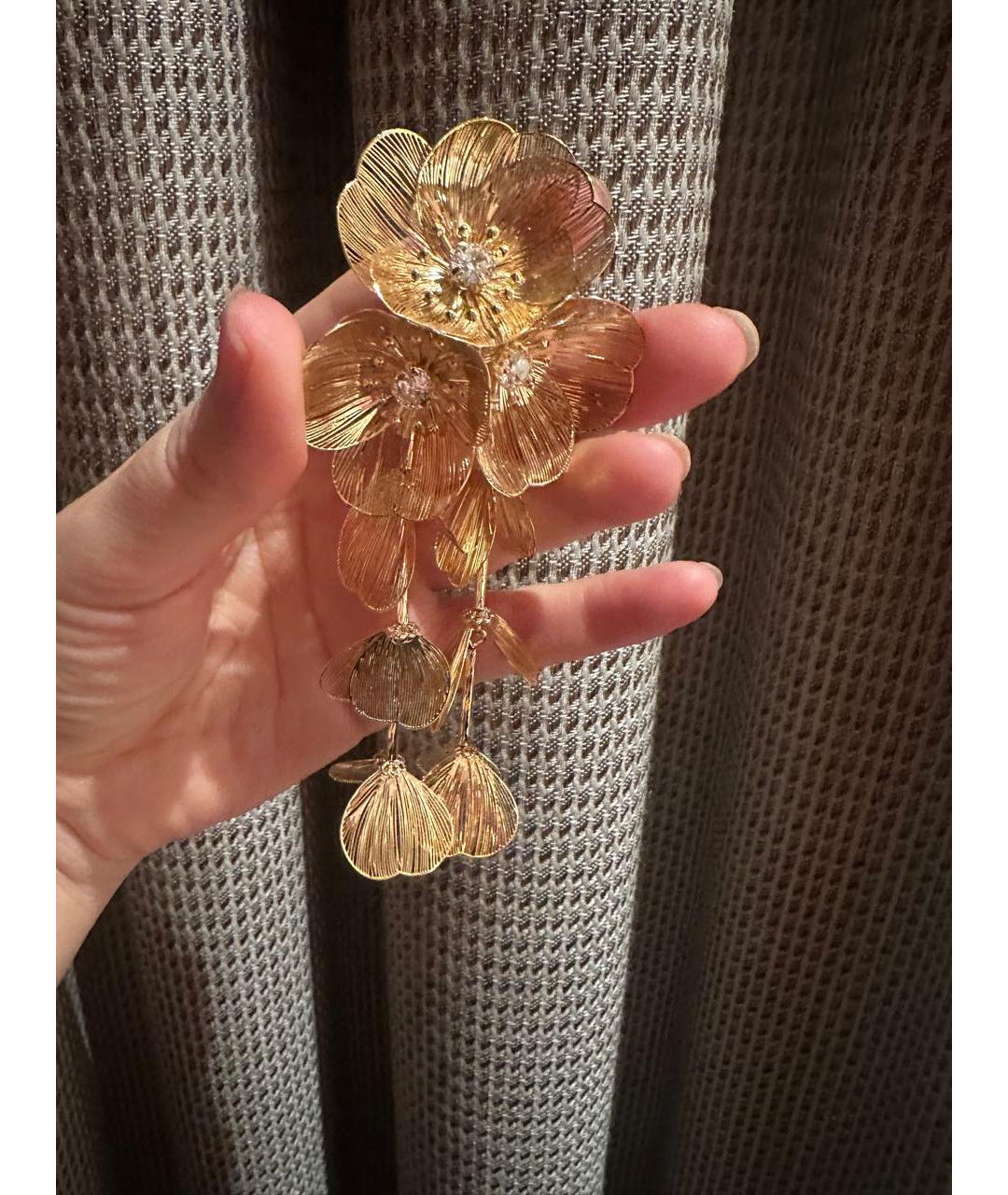 SELF-PORTRAIT Золотые металлические клипсы, фото 5