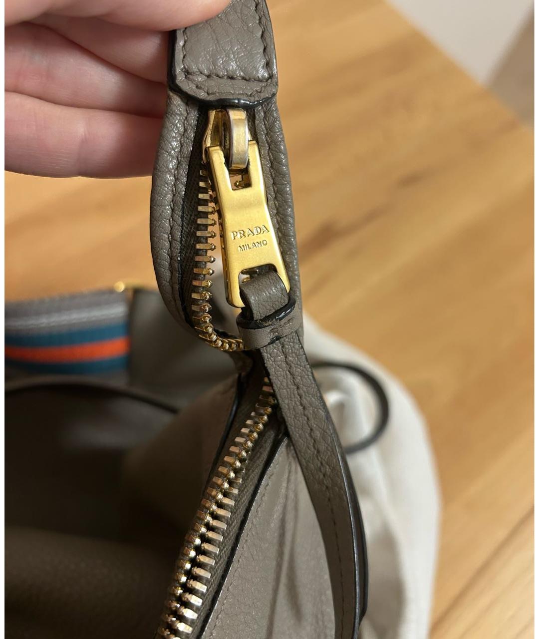 PRADA Серая кожаная сумка тоут, фото 8