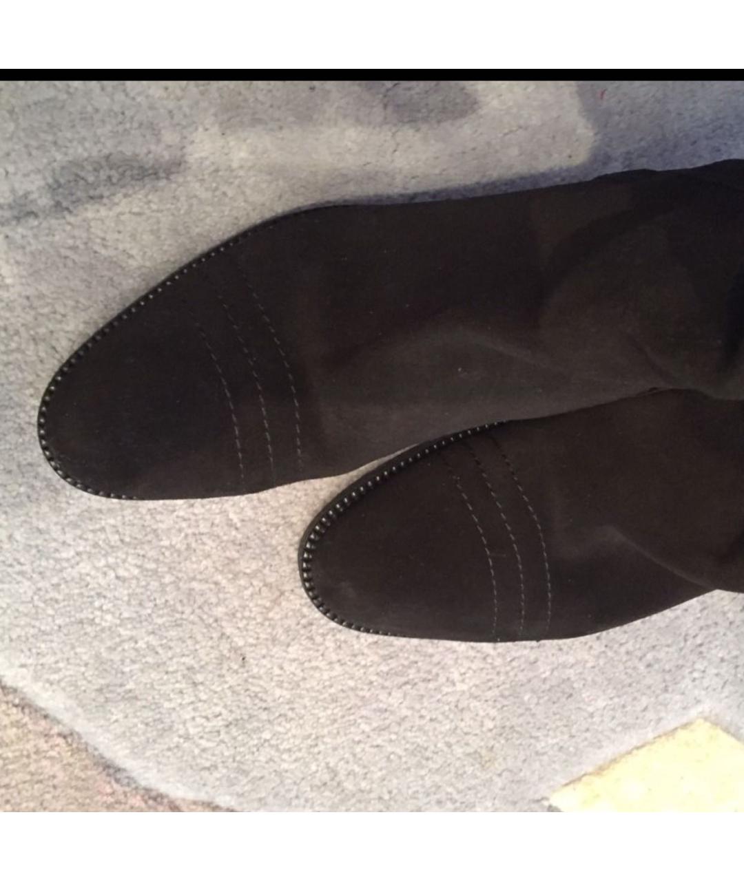 LOUIS VUITTON Черные замшевые ботфорты, фото 2