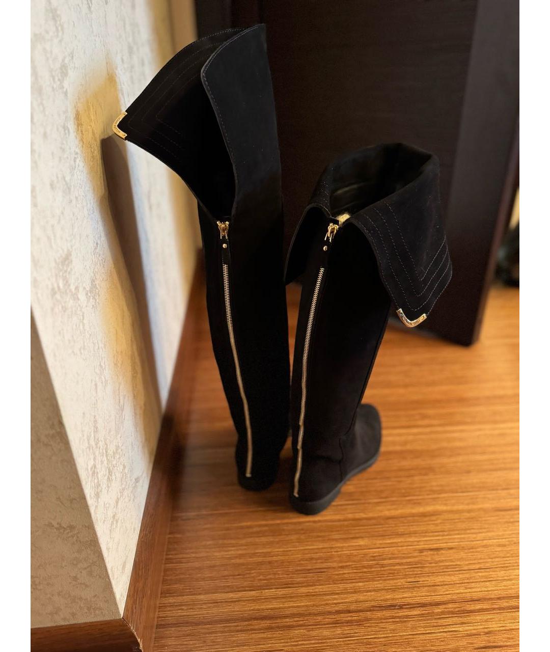 LOUIS VUITTON Черные замшевые ботфорты, фото 4