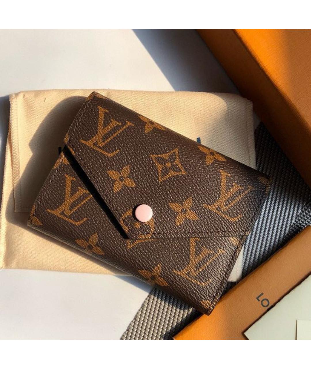 LOUIS VUITTON Коричневый кожаный кошелек, фото 2