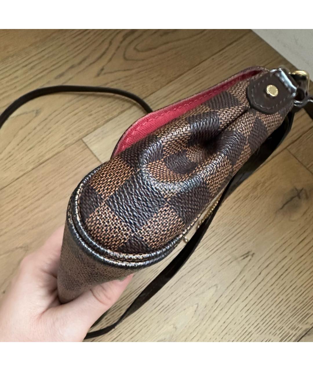 LOUIS VUITTON Коричневая кожаная сумка через плечо, фото 3