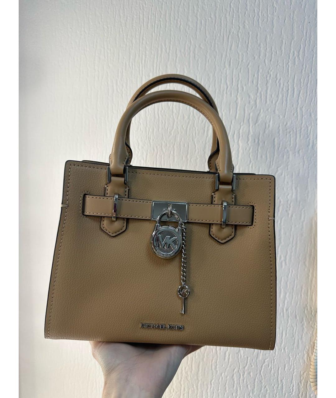 MICHAEL KORS Бежевая кожаная сумка с короткими ручками, фото 6