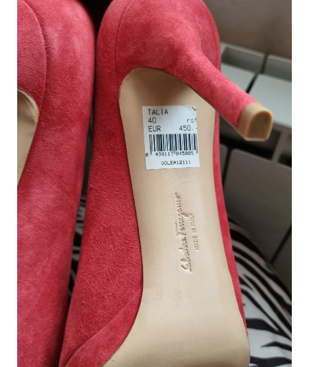 FERRAGAMO Красные замшевые туфли, фото 6