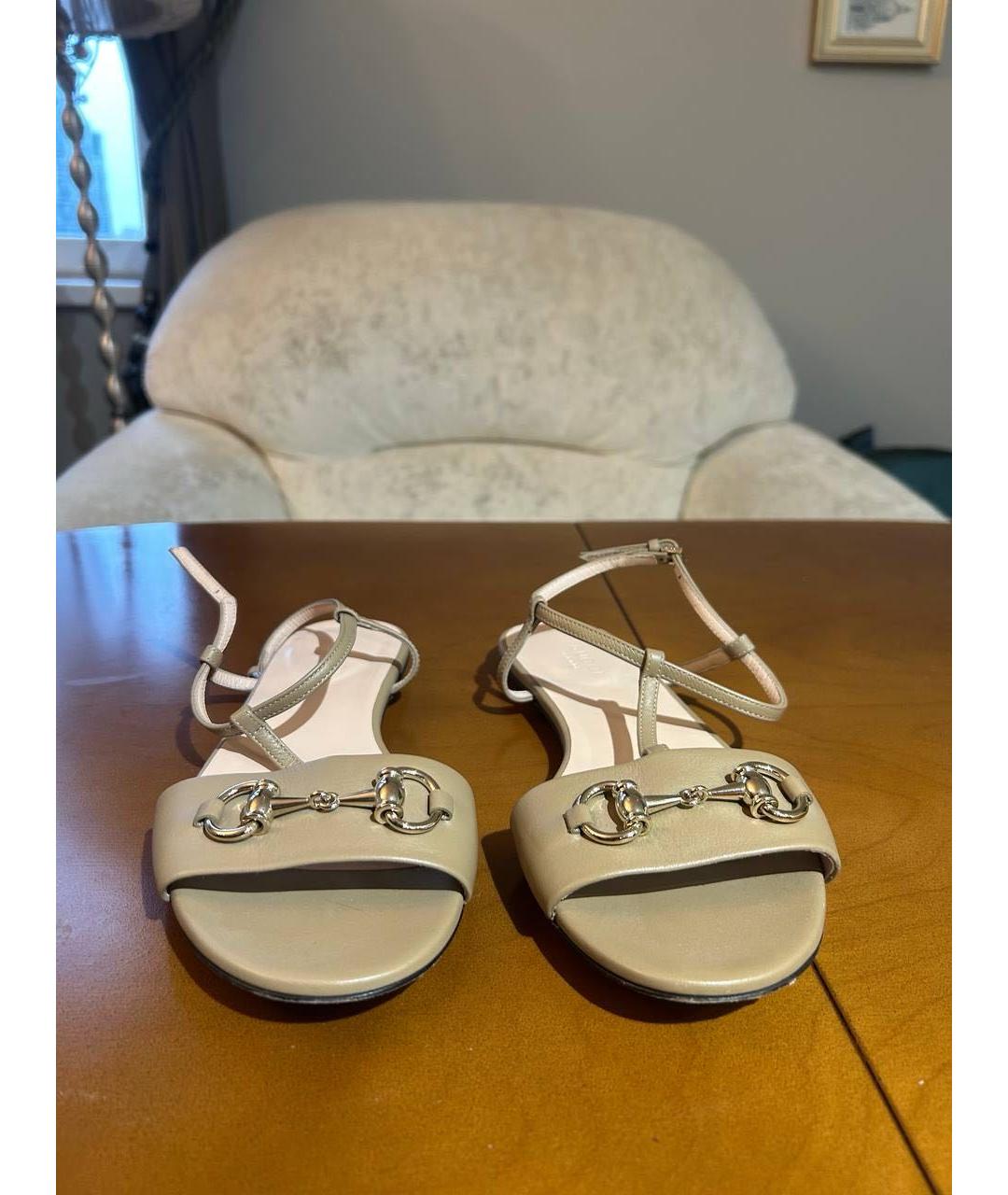 GUCCI Бежевые кожаные босоножки, фото 2