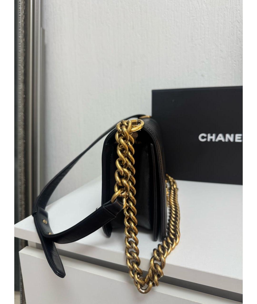 CHANEL Черная кожаная сумка через плечо, фото 3