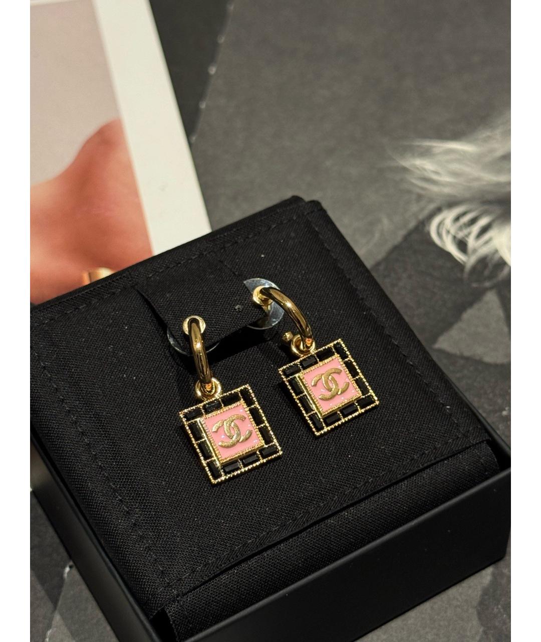 CHANEL Золотые металлические серьги, фото 2