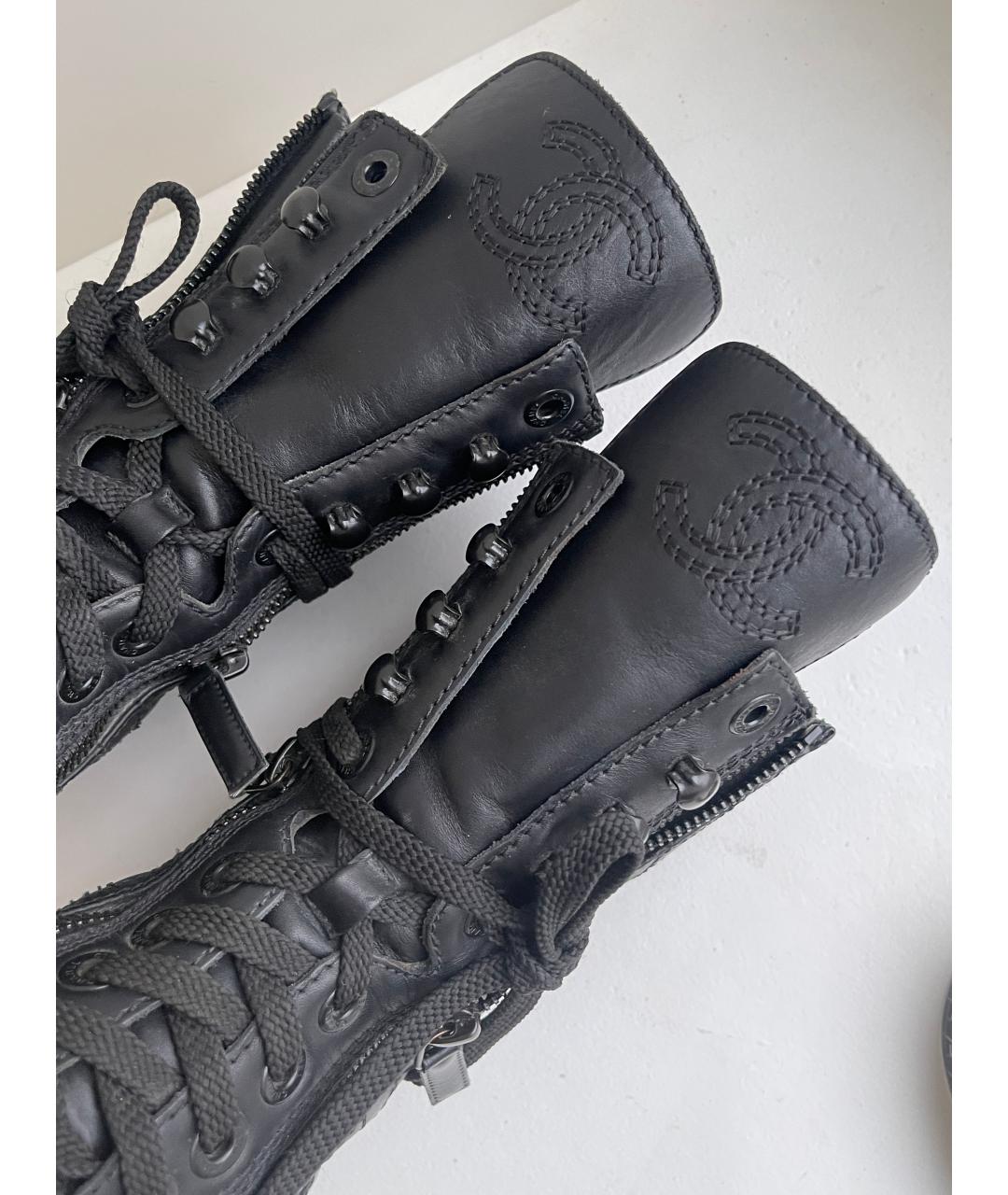 CHANEL Черные кожаные ботинки, фото 2