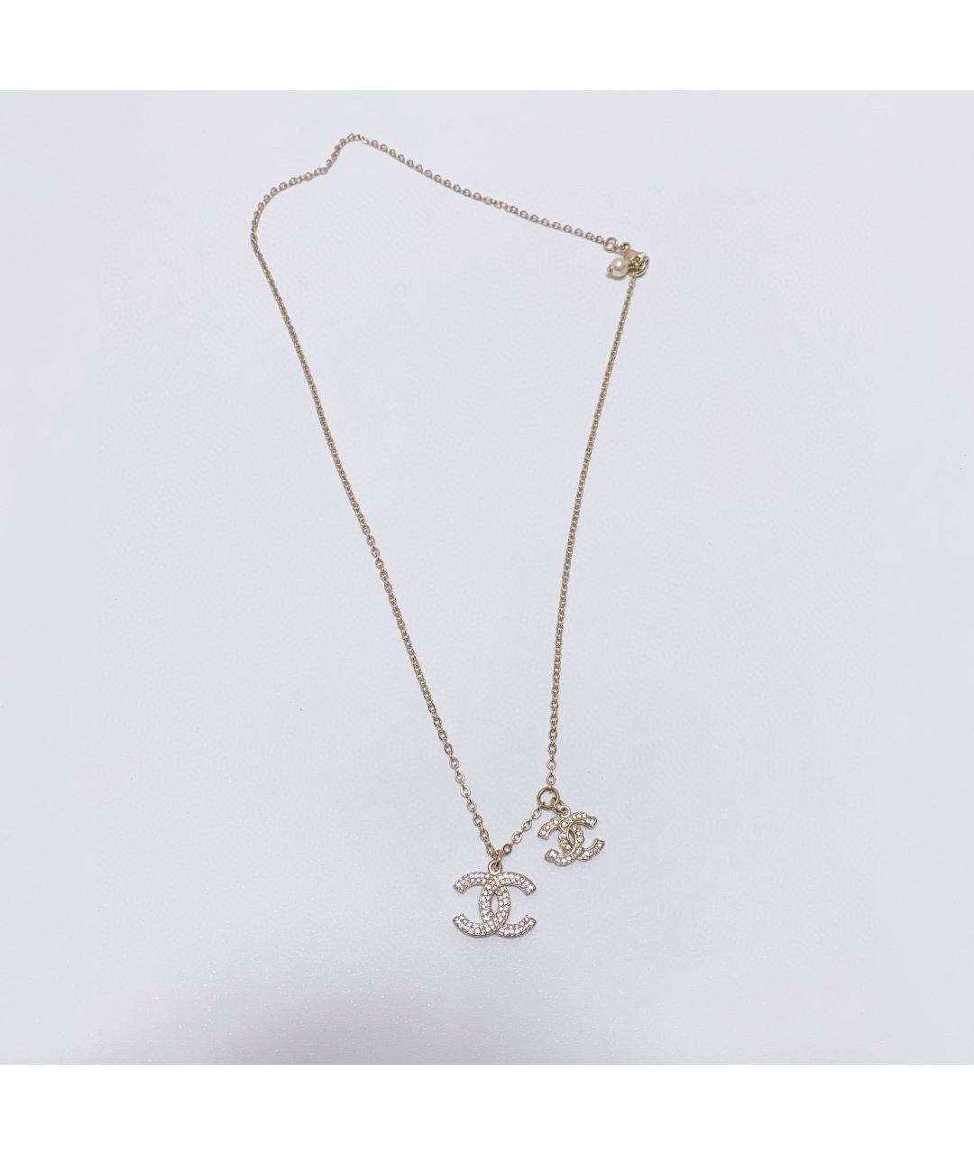 CHANEL Золотая металлическая подвеска, фото 3