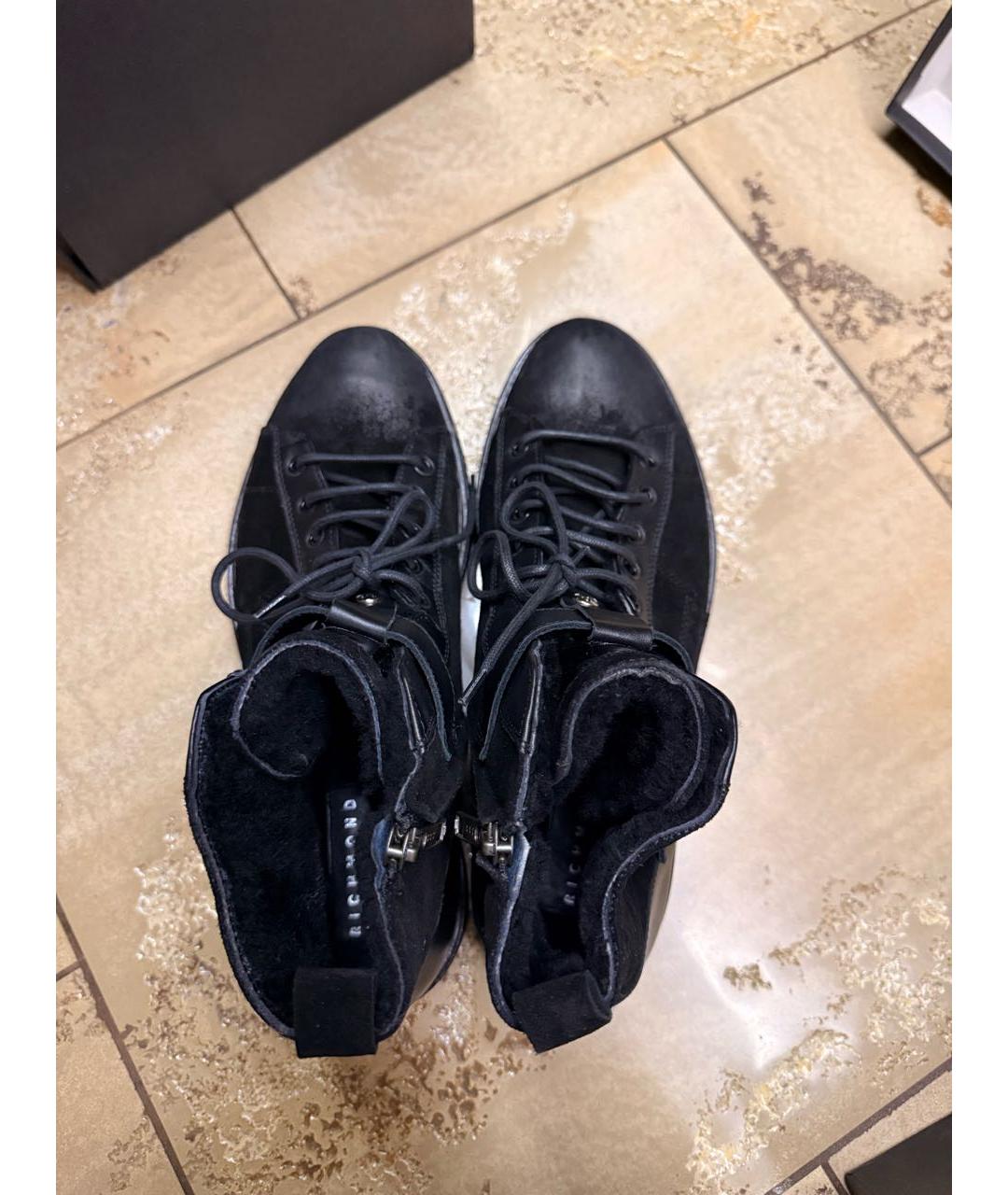JOHN RICHMOND Черные замшевые низкие ботинки, фото 3