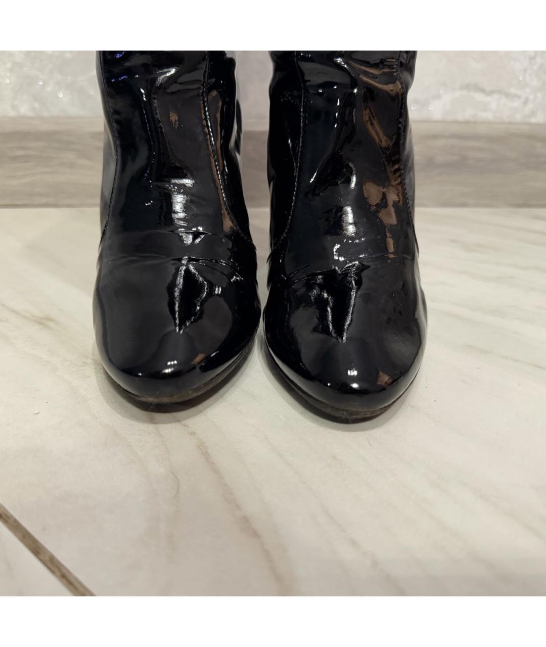 JIMMY CHOO Черные сапоги из лакированной кожи, фото 3