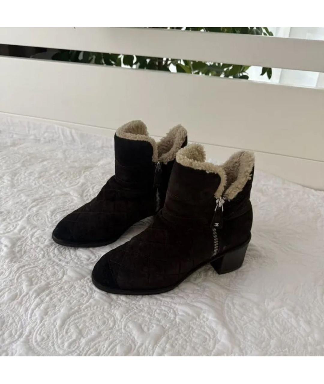 CHANEL Замшевые ботильоны, фото 2