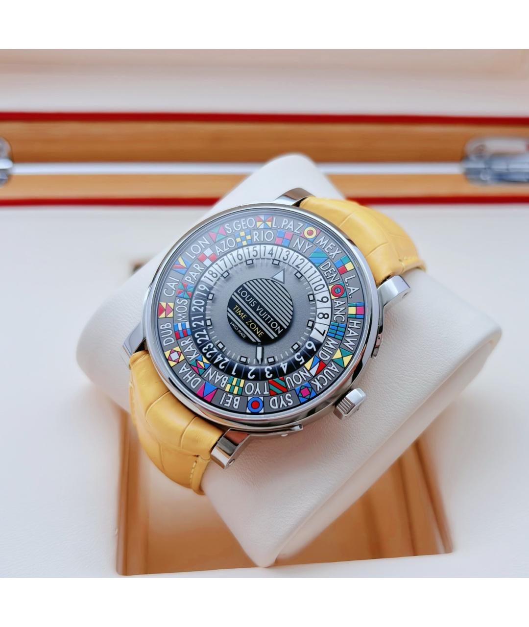 LOUIS VUITTON Черные стальные часы, фото 4