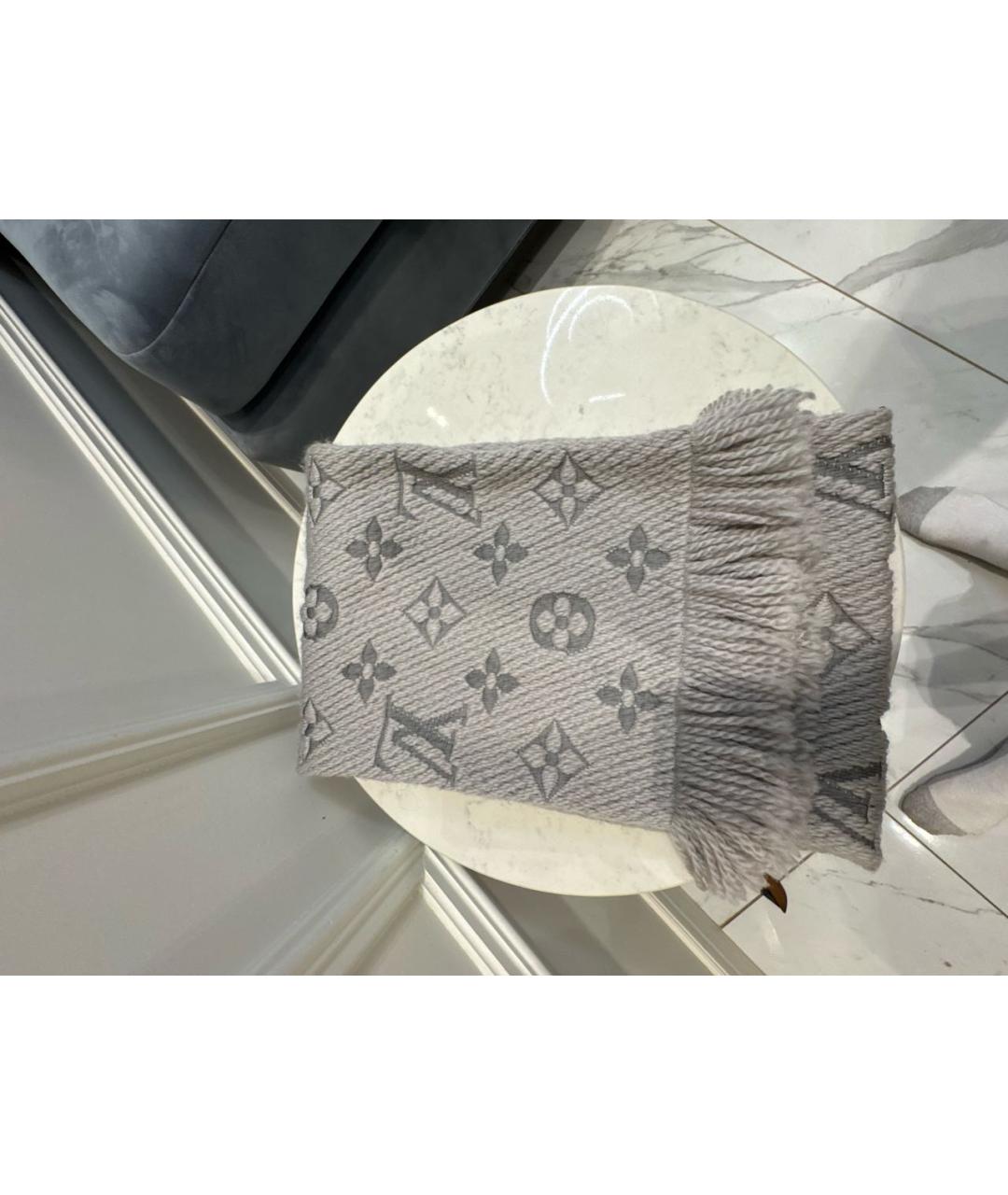 LOUIS VUITTON Серый шерстяной шарф, фото 4
