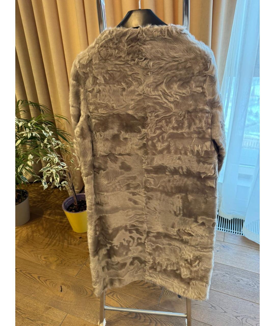YVES SALOMON Бежевое меховое пальто, фото 2