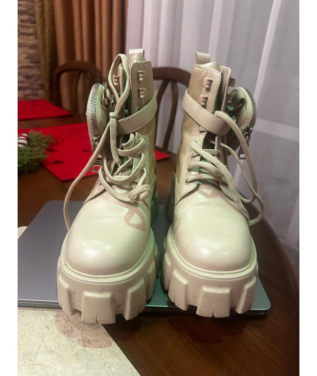 PRADA Бежевые кожаные ботинки, фото 2