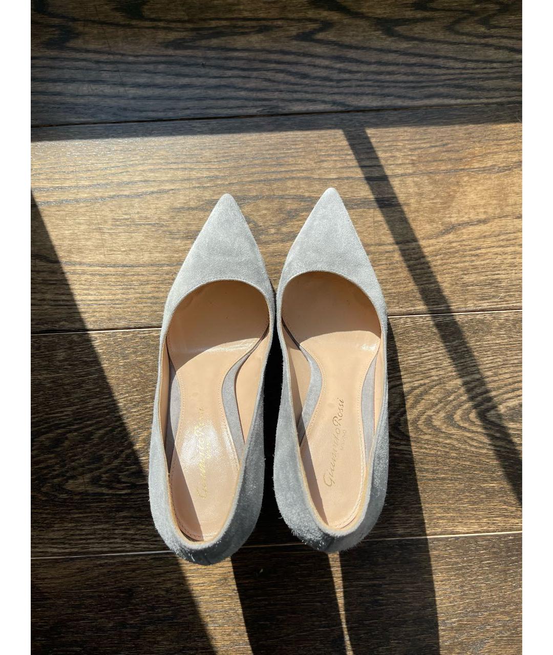 GIANVITO ROSSI Серые замшевые туфли, фото 2