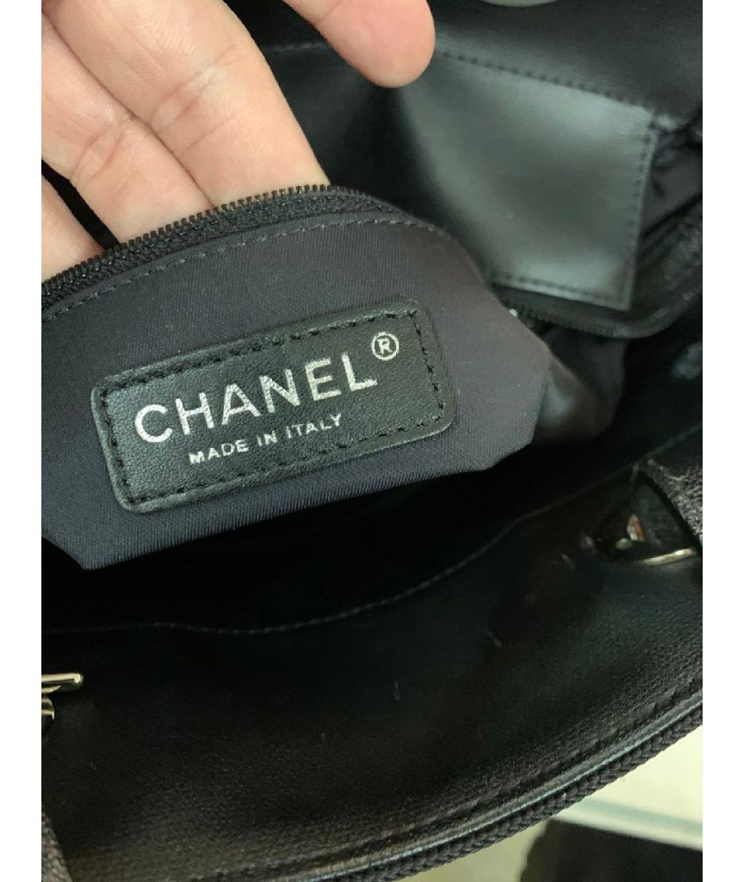 CHANEL Черная кожаная сумка тоут, фото 7