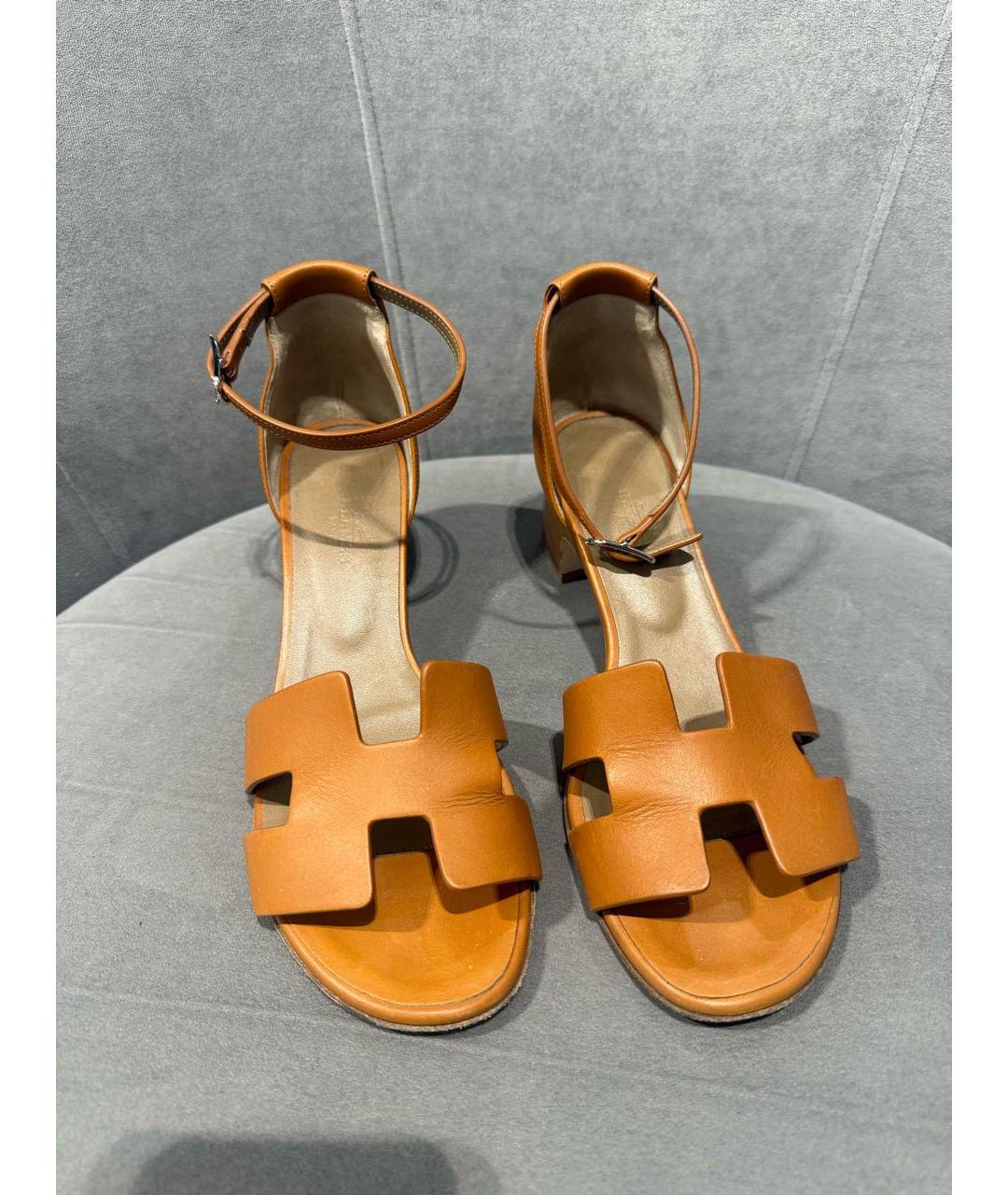HERMES Коричневые кожаные босоножки, фото 2