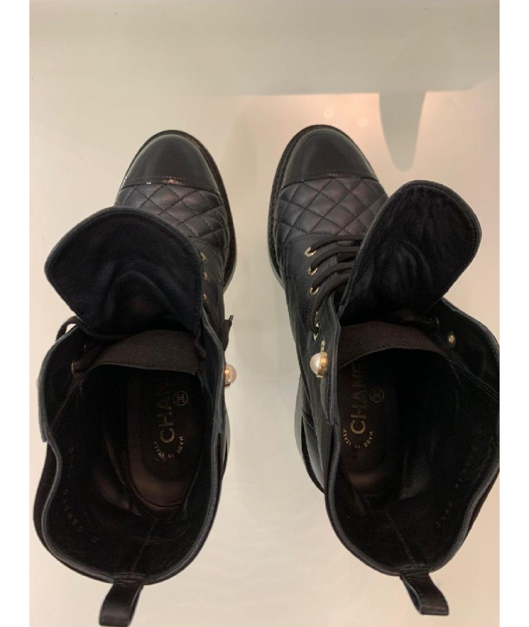 CHANEL Антрацитовые кожаные ботинки, фото 3