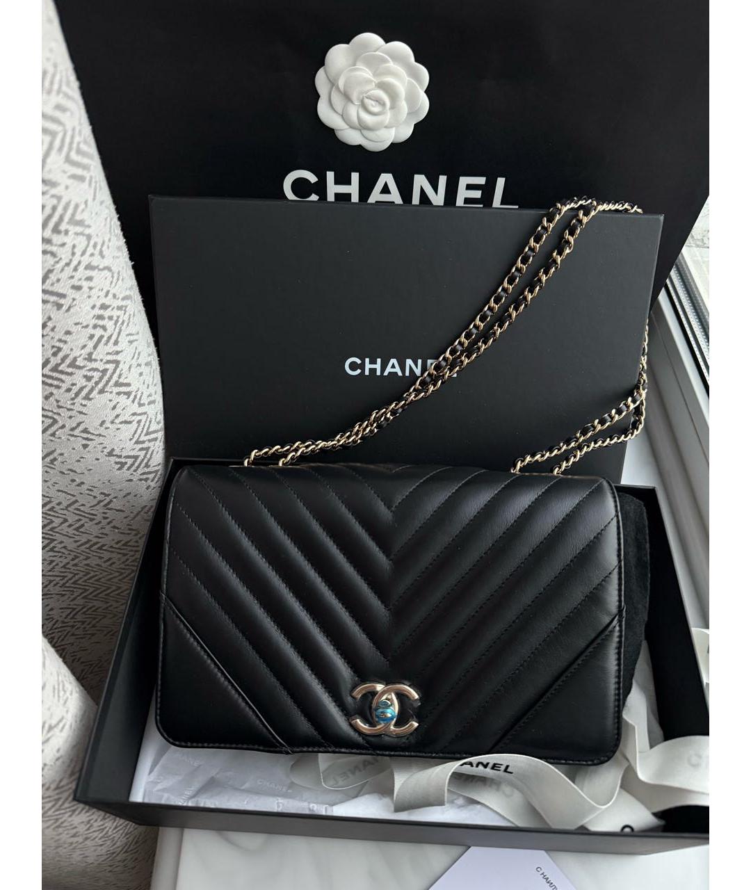 CHANEL Черная кожаная сумка через плечо, фото 4