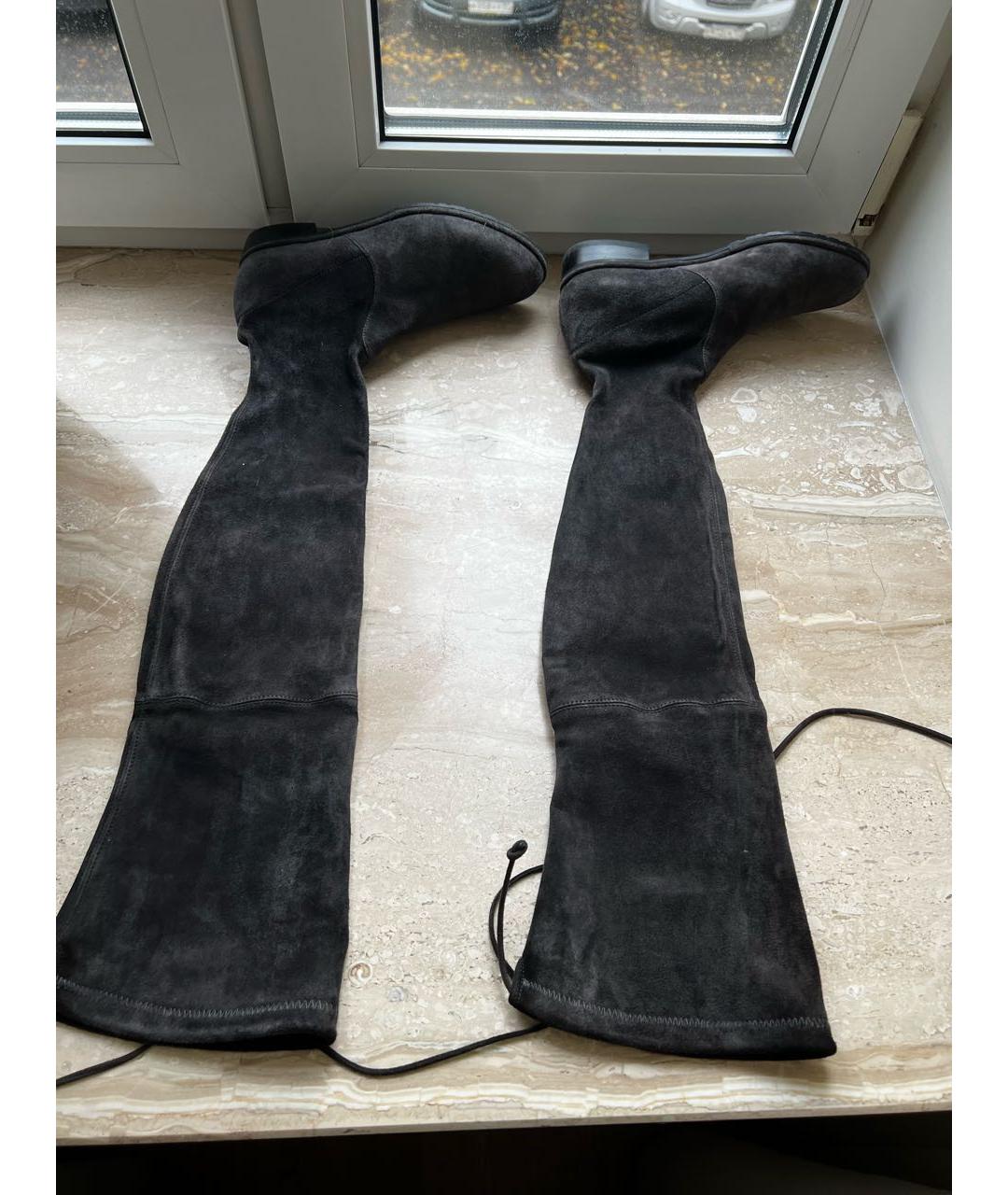 STUART WEITZMAN Антрацитовые замшевые ботфорты, фото 3