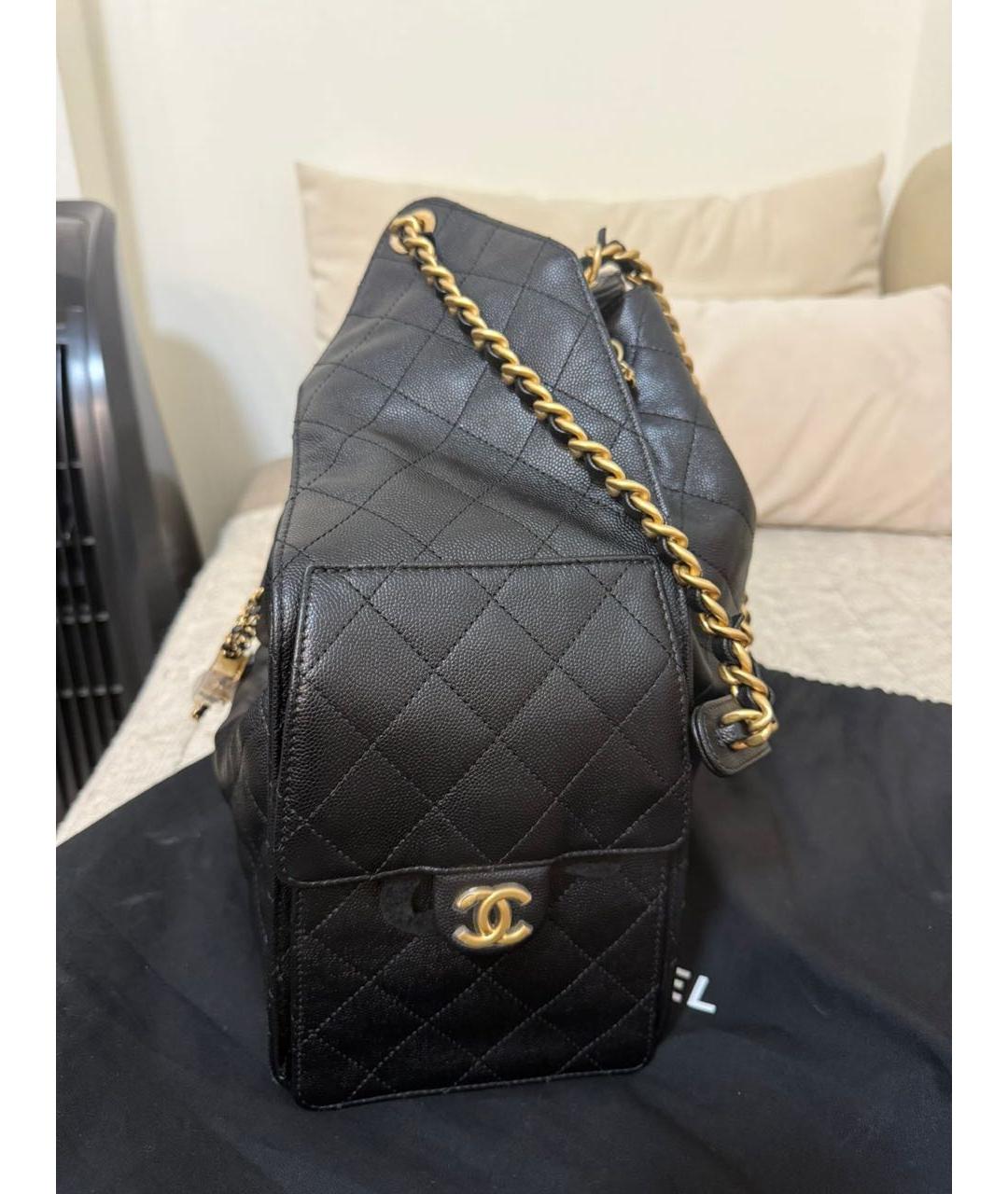 CHANEL Черная кожаная сумка через плечо, фото 3