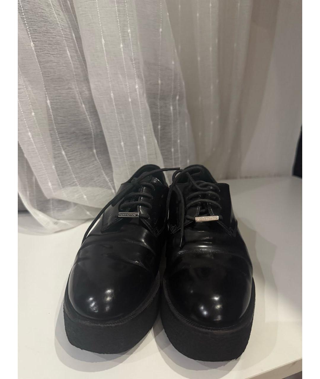 LOUIS VUITTON Черные брогги и оксфорды из лакированной кожи, фото 2