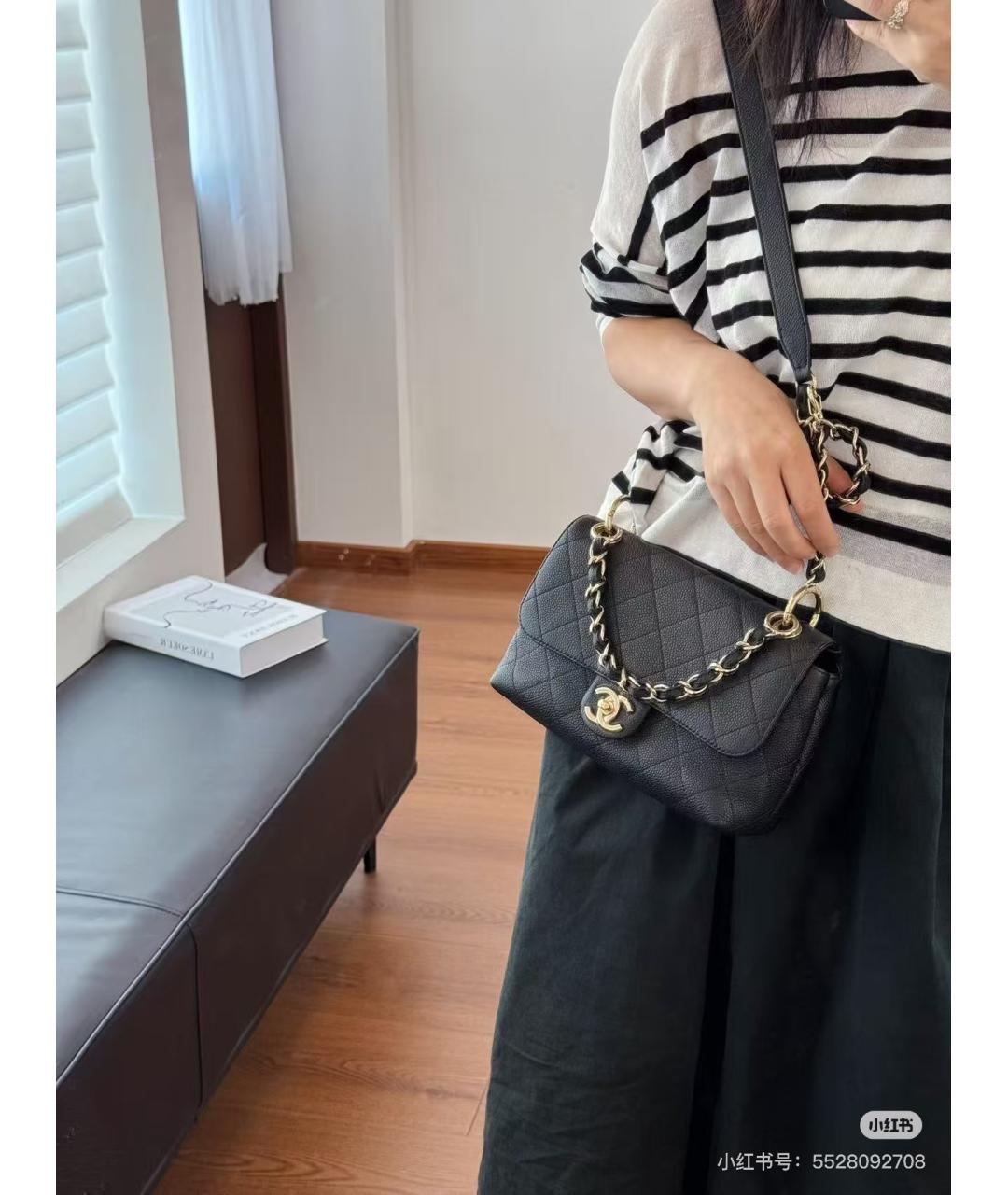 CHANEL Темно-синяя кожаная сумка через плечо, фото 6