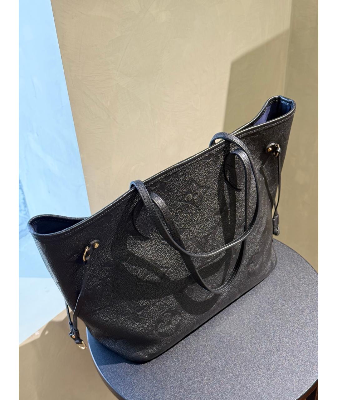 LOUIS VUITTON Черная кожаная сумка через плечо, фото 5