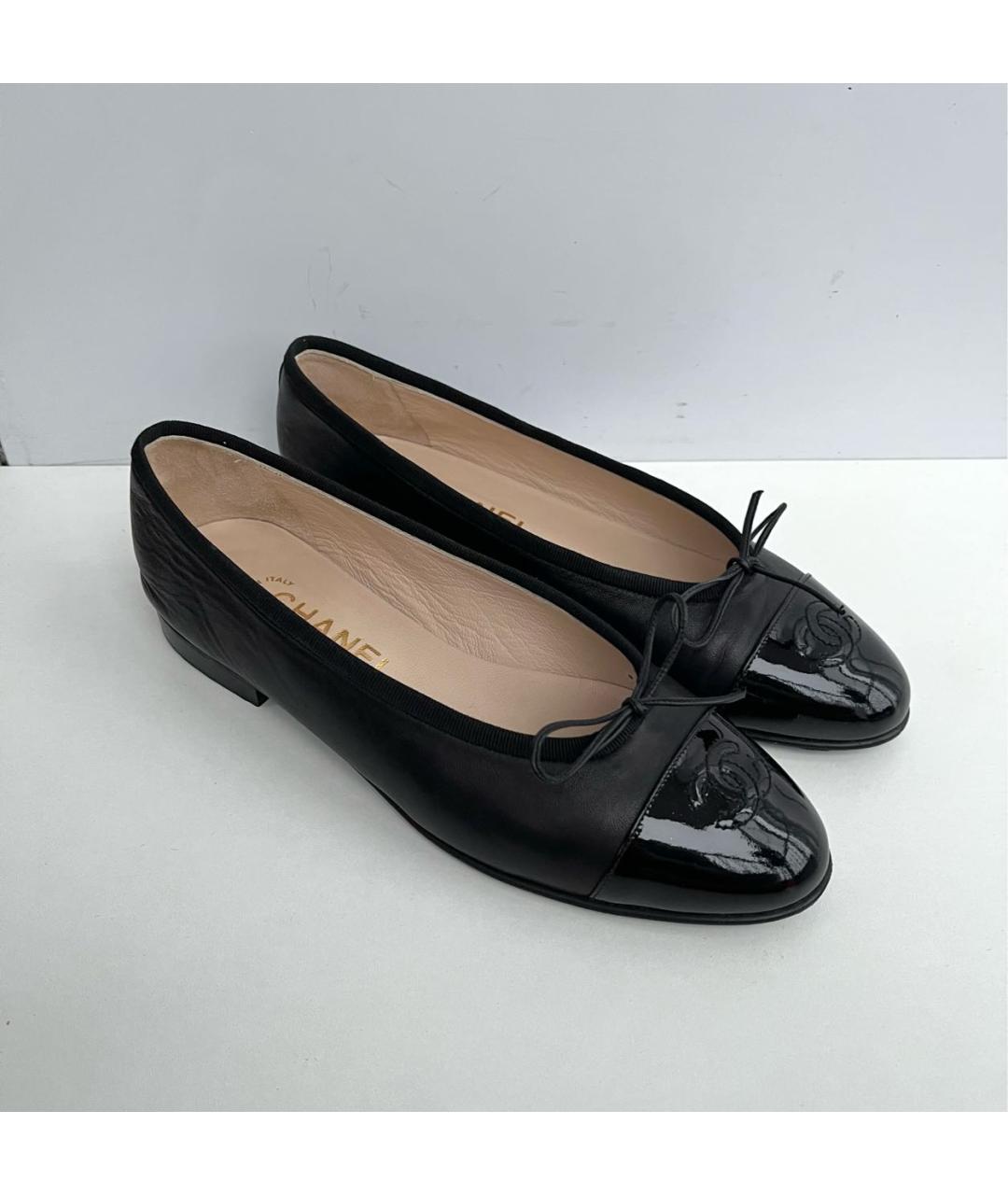 CHANEL Черные кожаные балетки, фото 3