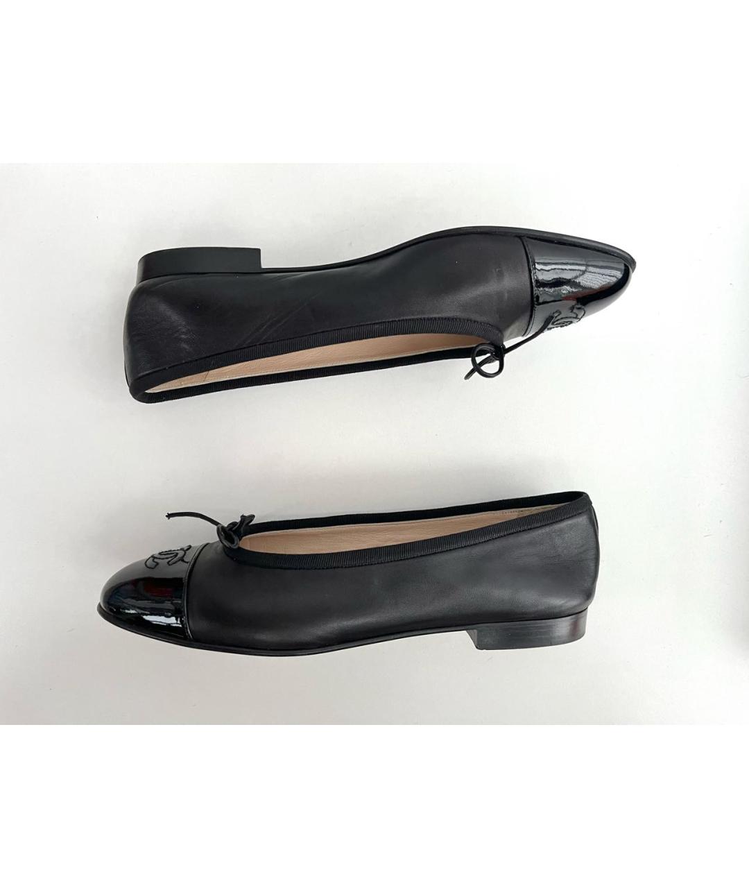 CHANEL Черные кожаные балетки, фото 2